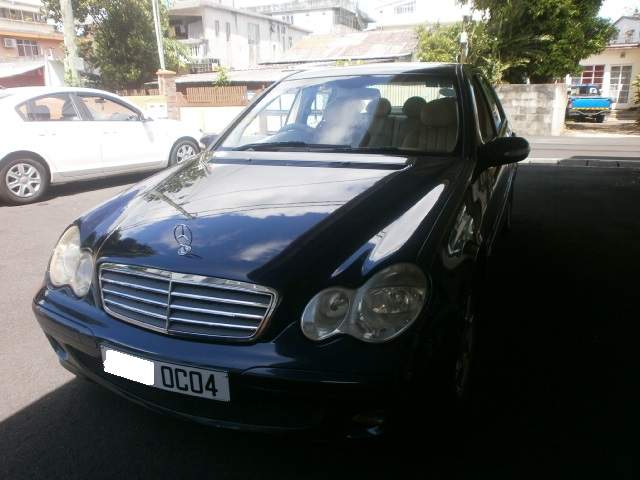 MERCEDES BENZ C 180 KOMPRESSOR  - 1 - Luxury Cars  on Aster Vender