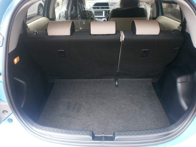 TOYOTA AQUA - 3 - Family Cars  on Aster Vender