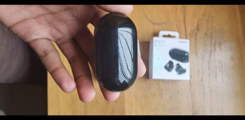 Samsung galaxy buds plus  - 1 - Other phone accessories  on Aster Vender