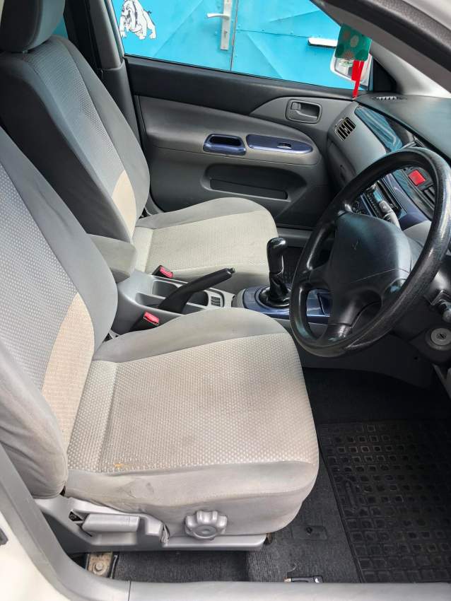 Mitsubishi Lancer GLX  - 7 - Family Cars  on Aster Vender