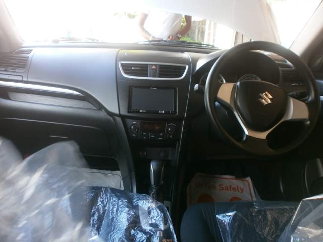 suzuki swift  - 7 - Family Cars  on Aster Vender