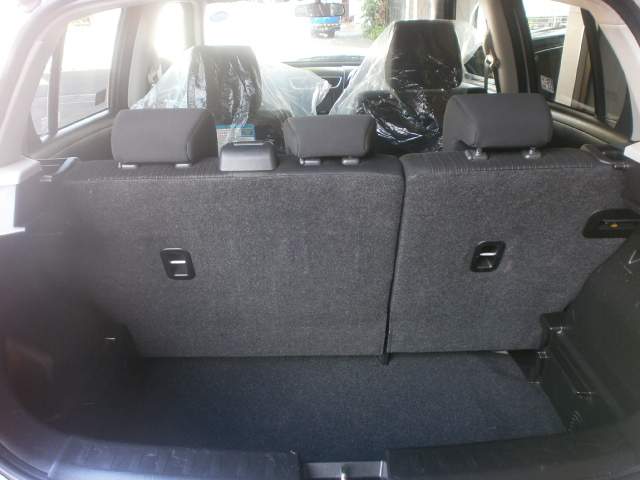 suzuki swift  - 3 - Family Cars  on Aster Vender