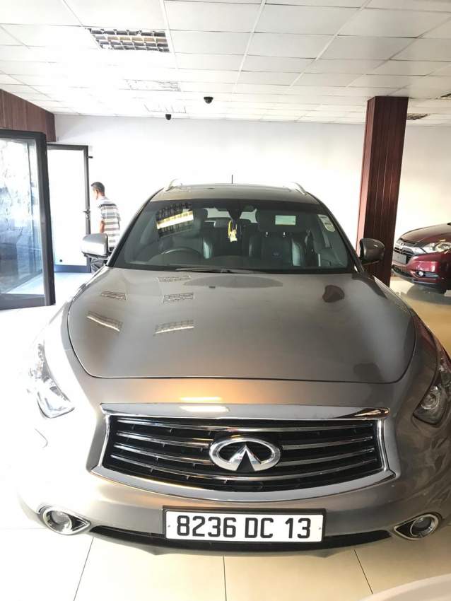 INFINITI FX30D FOR SALE  - 1 - SUV Cars  on Aster Vender