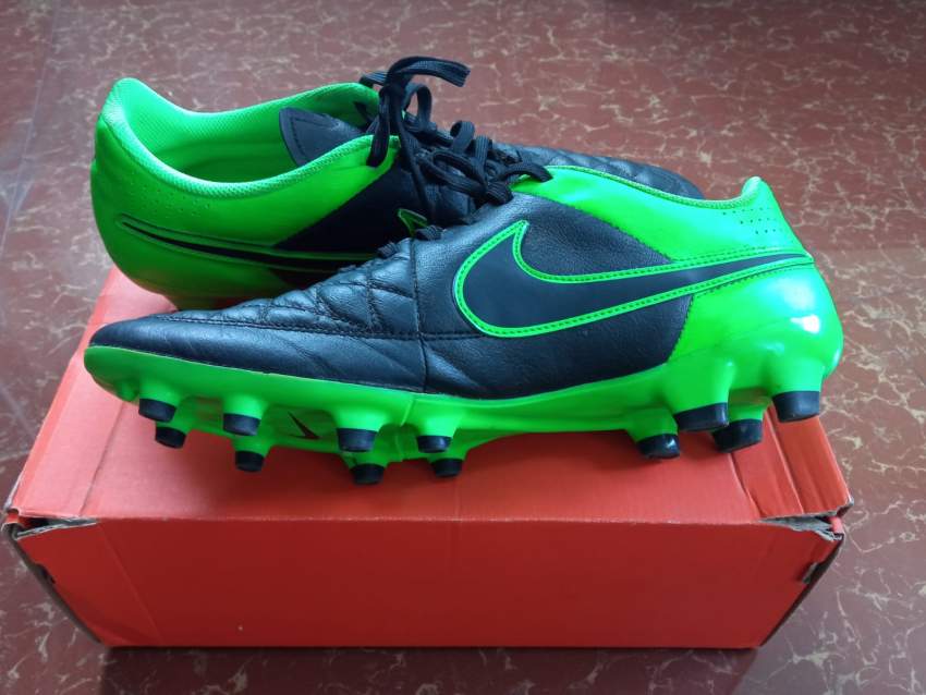 Nike Tiempo - 0 - Sports shoes  on Aster Vender