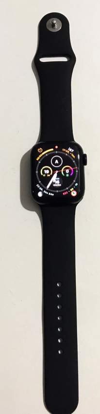 APPLE WATCH SERIES 7 - 4 - Smartwatch  on Aster Vender