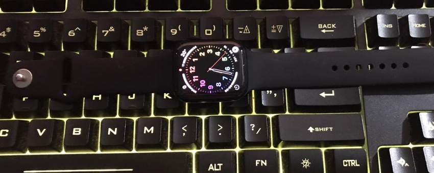 APPLE WATCH SERIES 7 - 6 - Smartwatch  on Aster Vender