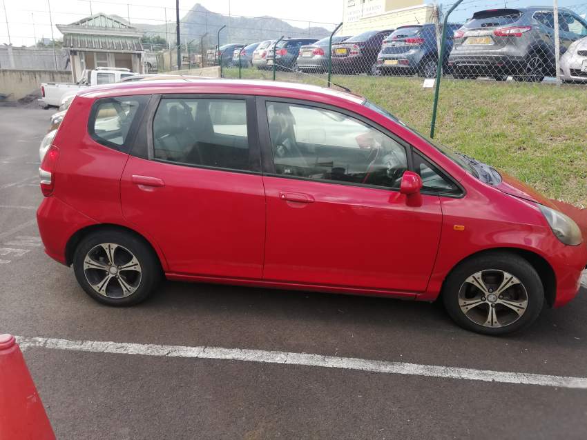 A vendre Honda Jazz year 03 - 3 - Compact cars  on Aster Vender