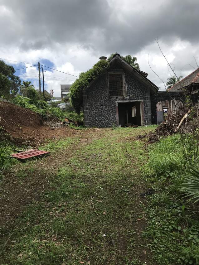 Demi Arpent de Terrain avec Maison Colonial  - 2 - Land  on Aster Vender