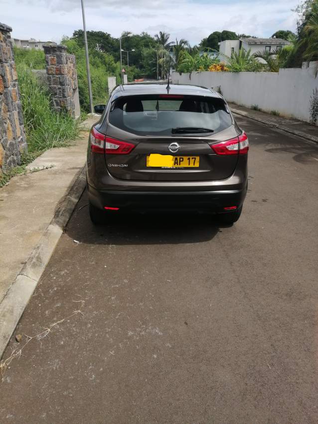Nissan Qashqai Acenta Manual - 3 - SUV Cars  on Aster Vender
