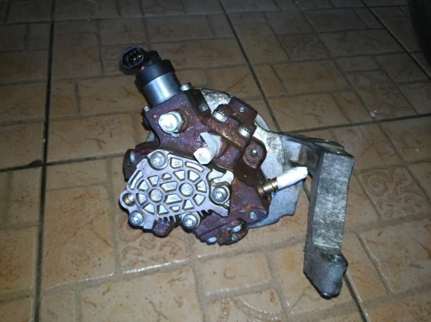 1.6 HDI DIESEL PUMP - 1 - Spare Part  on Aster Vender