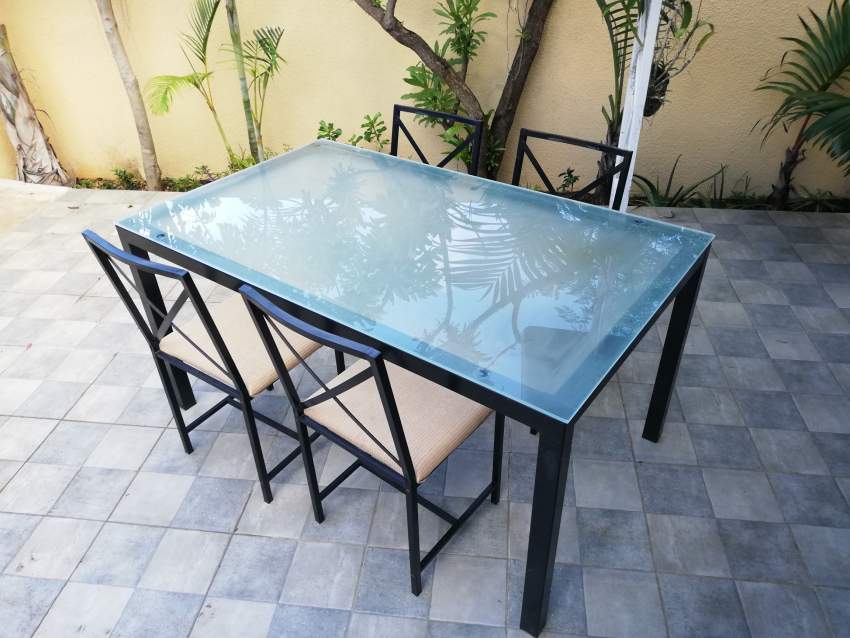 Dining Room Table + 4 Chairs - 1 - Tables  on Aster Vender