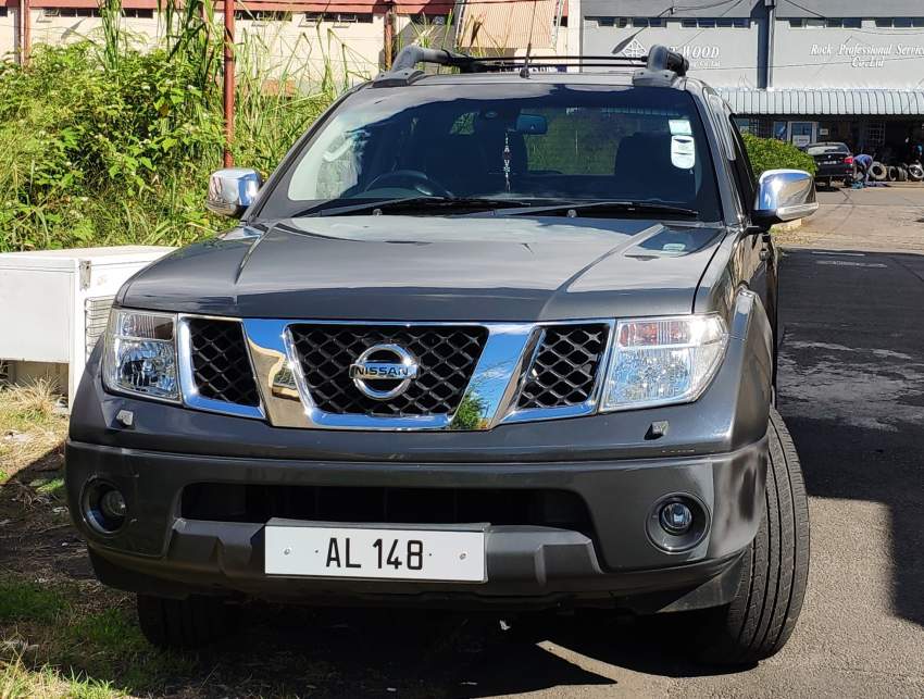 Nissan Navara adventura - 0 - Pickup trucks (4x4 & 4x2)  on Aster Vender