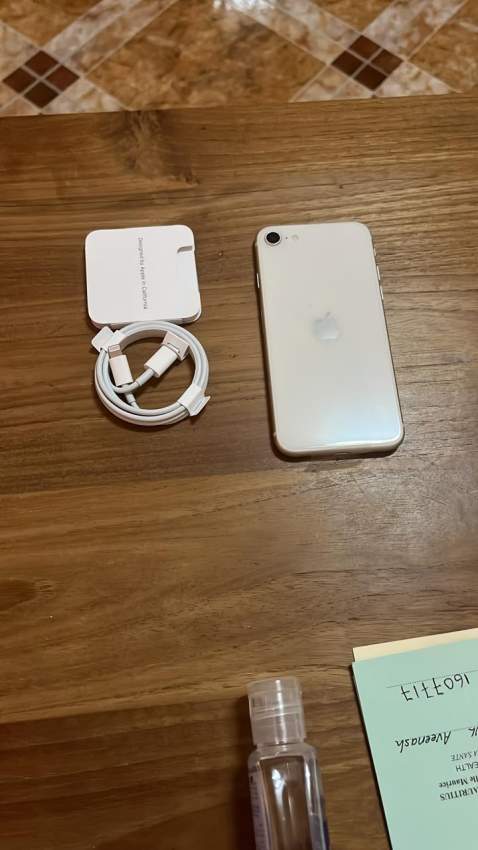 Iphone SE - 0 - iPhones  on Aster Vender