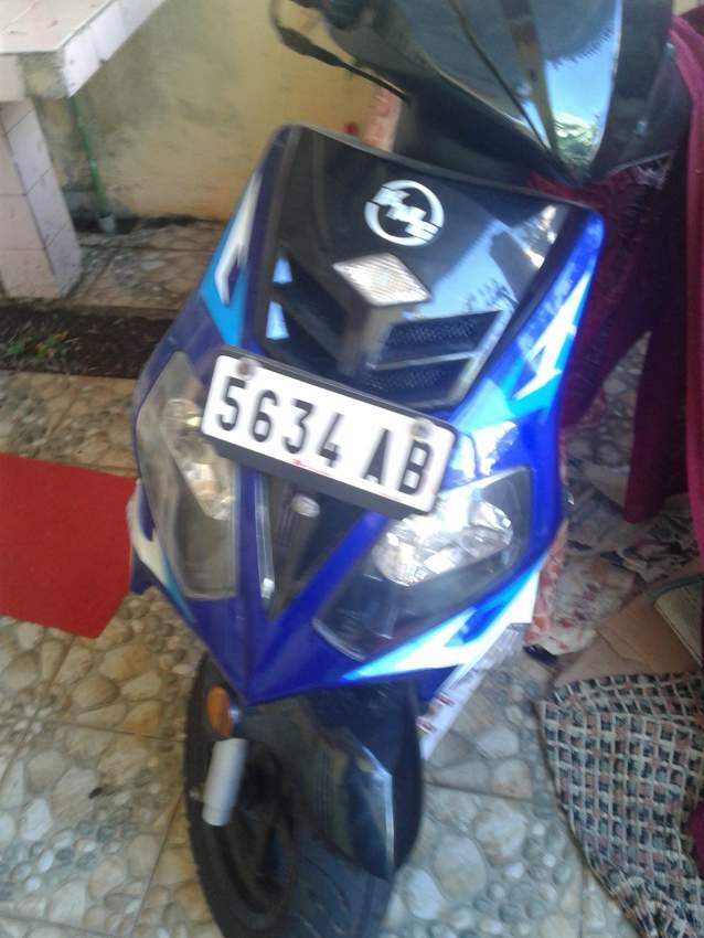 Kmc scooter 123cc for sale - 0 - Scooters (above 50cc)  on Aster Vender