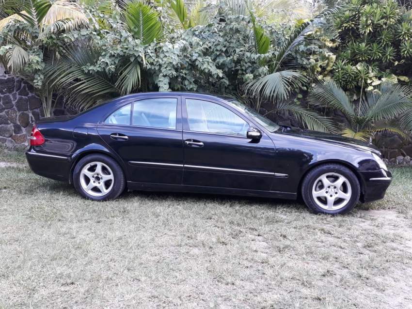 Mercedes Benz E200 - 0 - Luxury Cars  on Aster Vender