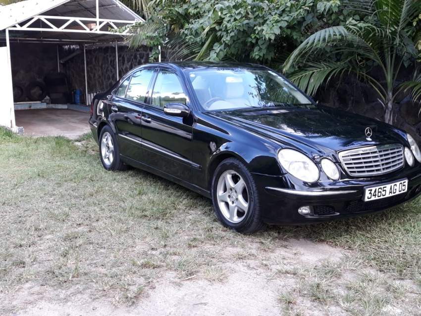 Mercedes Benz E200 Car For Sale - 1 - Luxury Cars  on Aster Vender