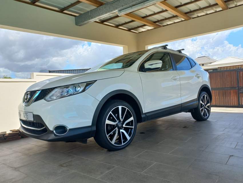 Nissan Qashai Nov 2016 - 1 - SUV Cars  on Aster Vender