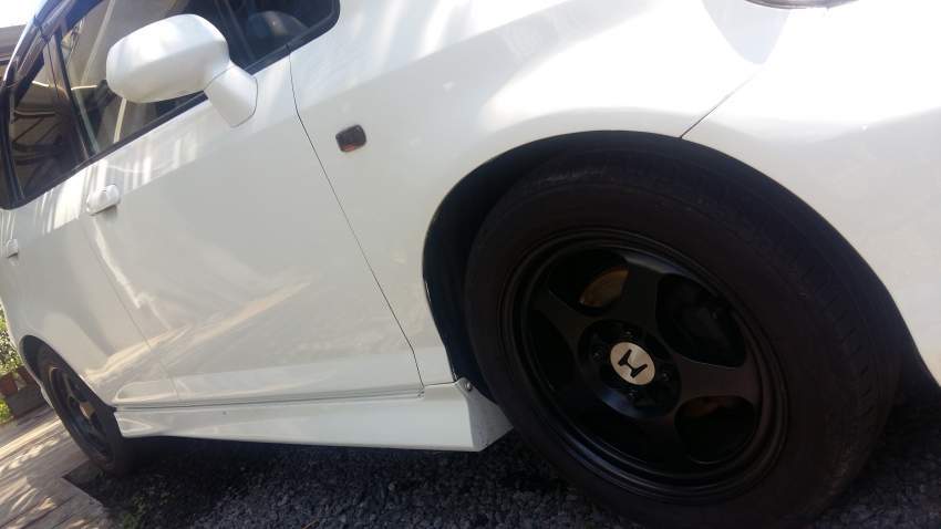 Honda Jazz 2004 - 5 - Family Cars  on Aster Vender