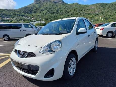 Nissan - 1 - Compact cars  on Aster Vender