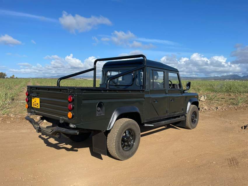 Defender 130 TDI - 3 - Off Roader Cars  on Aster Vender