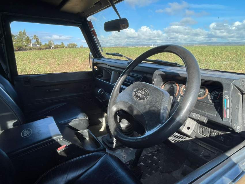 Defender 130 TDI on Aster Vender