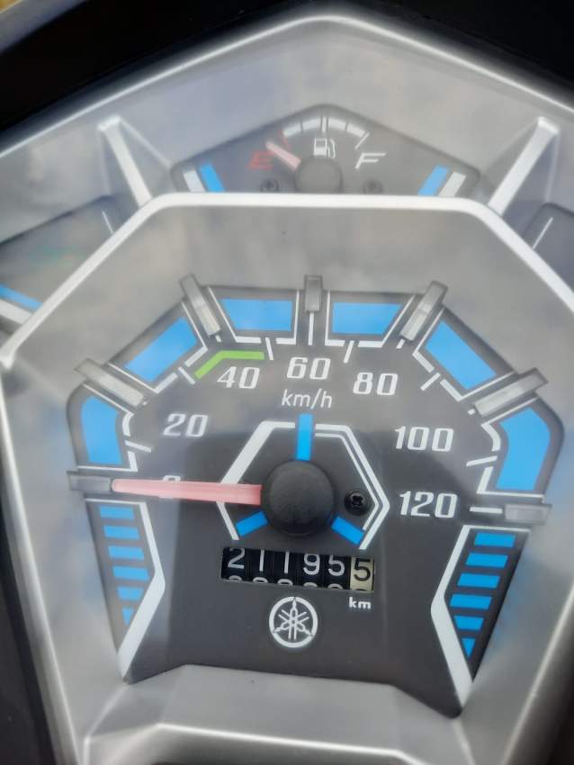 YAMAHA XC115B SERIE AE - 5 - Scooters (above 50cc)  on Aster Vender