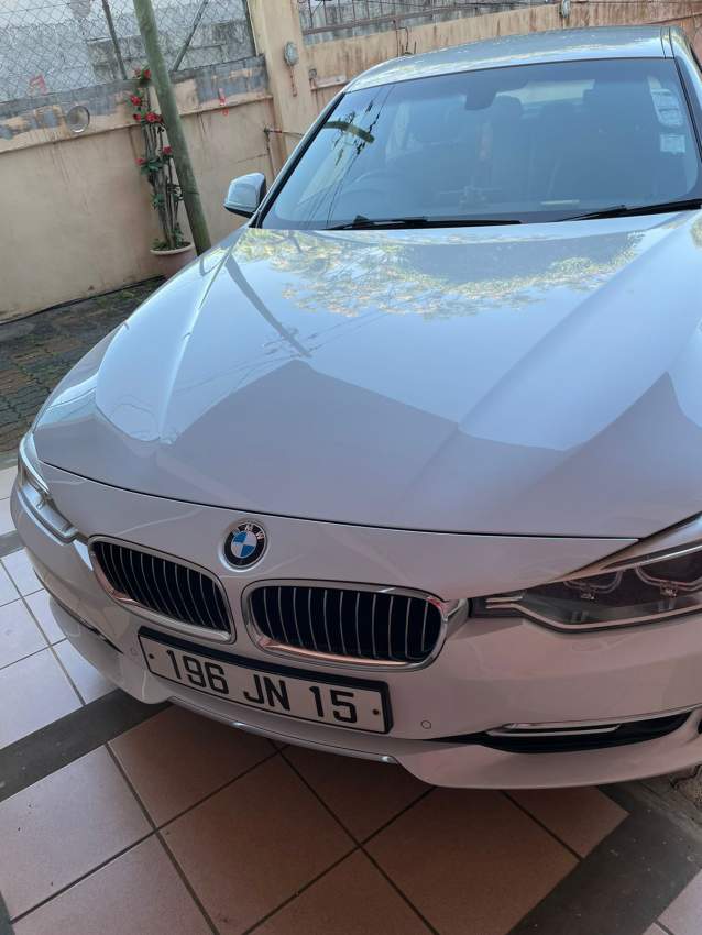 A BMW 320i automatic transmission sedan car - 3 - Luxury Cars  on Aster Vender