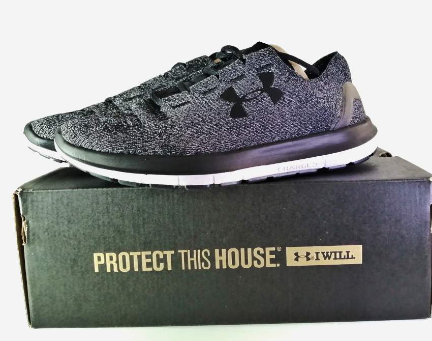 underarmour  - 1 - Sneakers  on Aster Vender