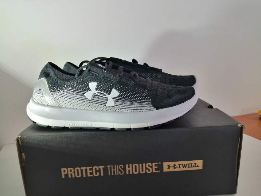 underarmour  - 0 - Sneakers  on Aster Vender