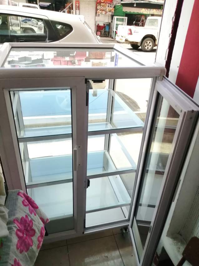 vitrine aluminium - 0 - Others  on Aster Vender
