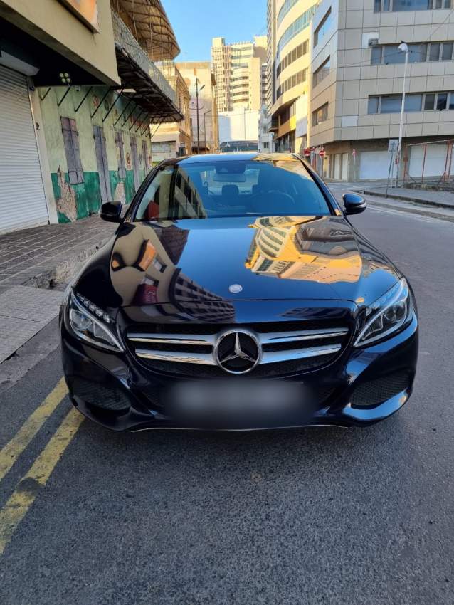 Mercedes Benz C180 Avant-garde on Aster Vender