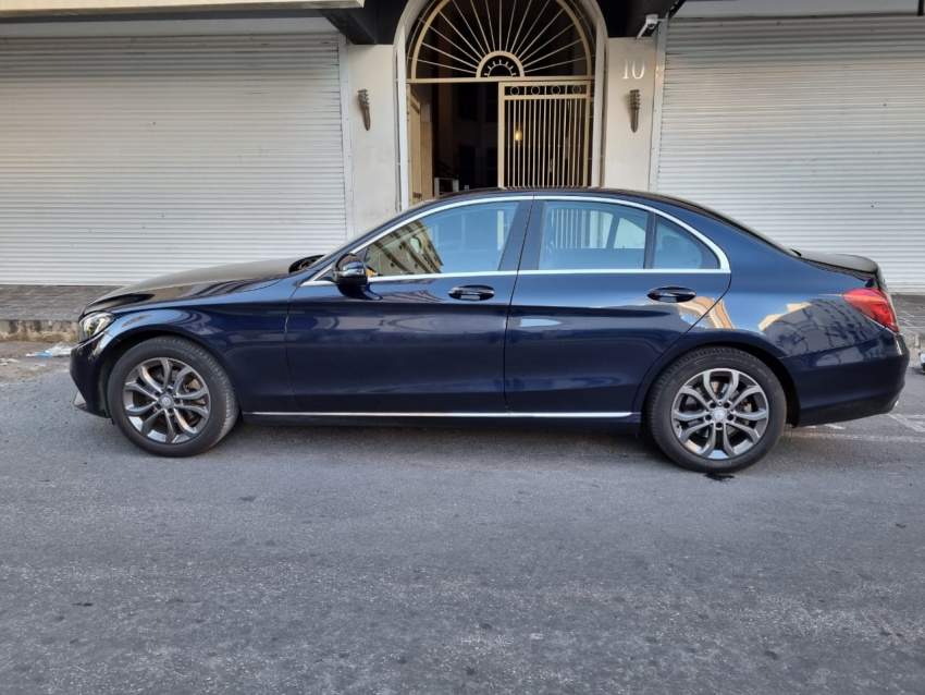Mercedes Benz C180 Avant-garde - 2 - Luxury Cars  on Aster Vender