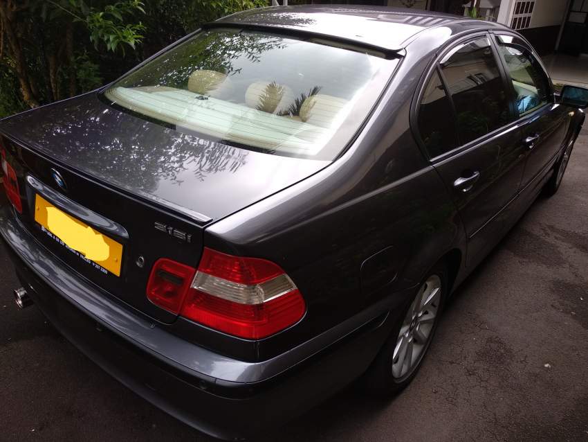 BMW 318I  - 3 - Luxury Cars  on Aster Vender