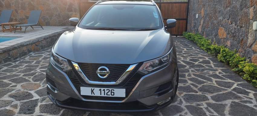 Nissan qashqai - 4 - SUV Cars  on Aster Vender