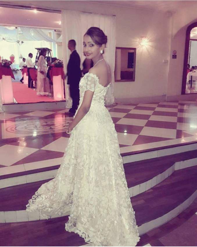 Dress - 0 - Dresses (Women)  on Aster Vender