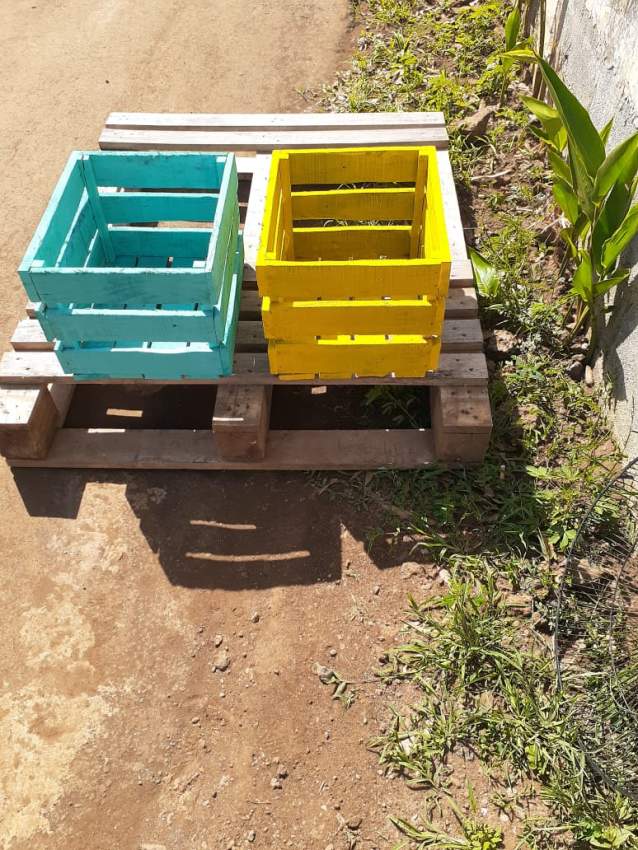 Magic Pallet - 14 - Handmade  on Aster Vender