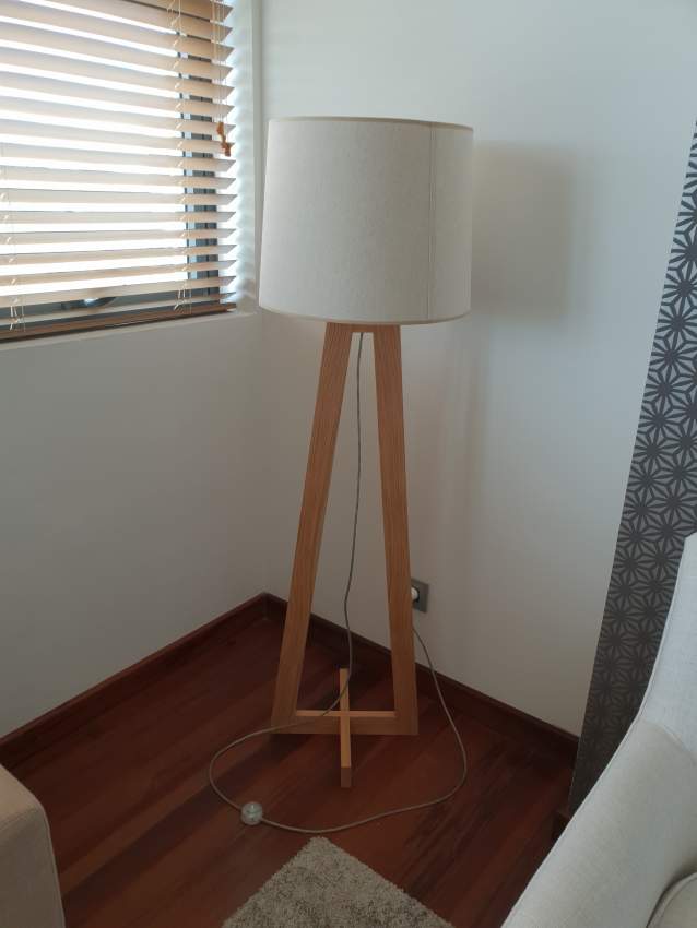 Floor lamp on Aster Vender