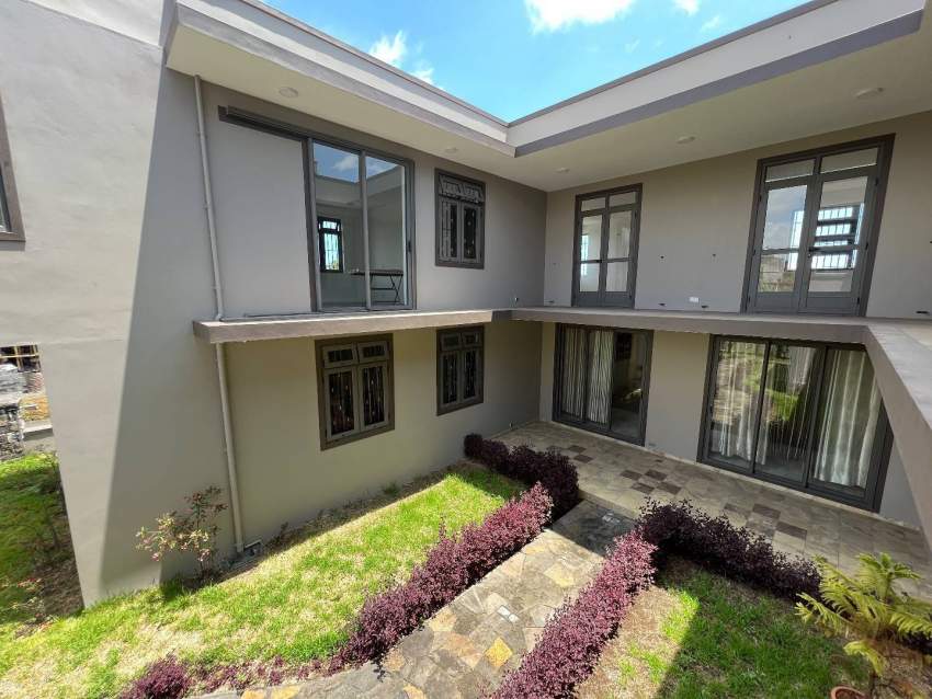 HOUSE - 5 BEDROOMS - SEMI-FURNISHED - 507M² - 2 - House  on Aster Vender