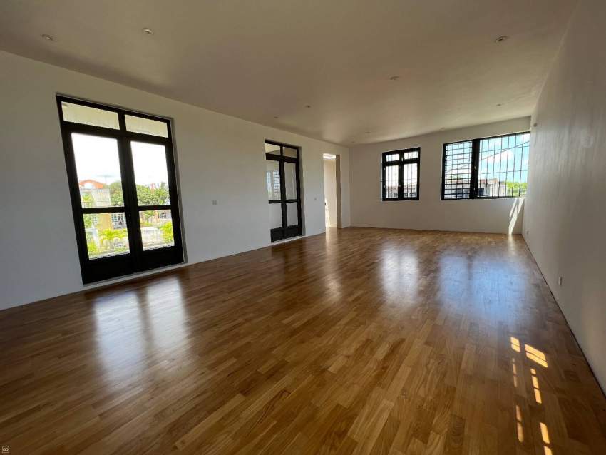 HOUSE - 5 BEDROOMS - SEMI-FURNISHED - 507M² - 1 - House  on Aster Vender