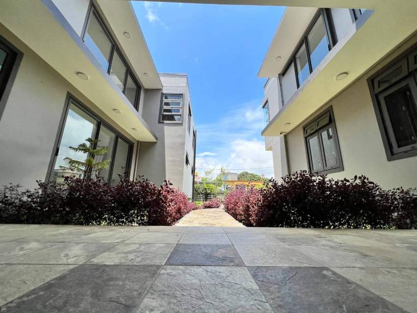 HOUSE - 5 BEDROOMS - SEMI-FURNISHED - 507M² - 6 - House  on Aster Vender