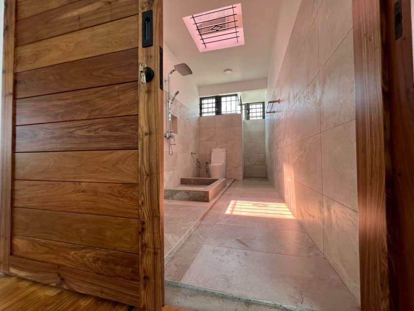 HOUSE - 5 BEDROOMS - SEMI-FURNISHED - 507M² - 18 - House  on Aster Vender