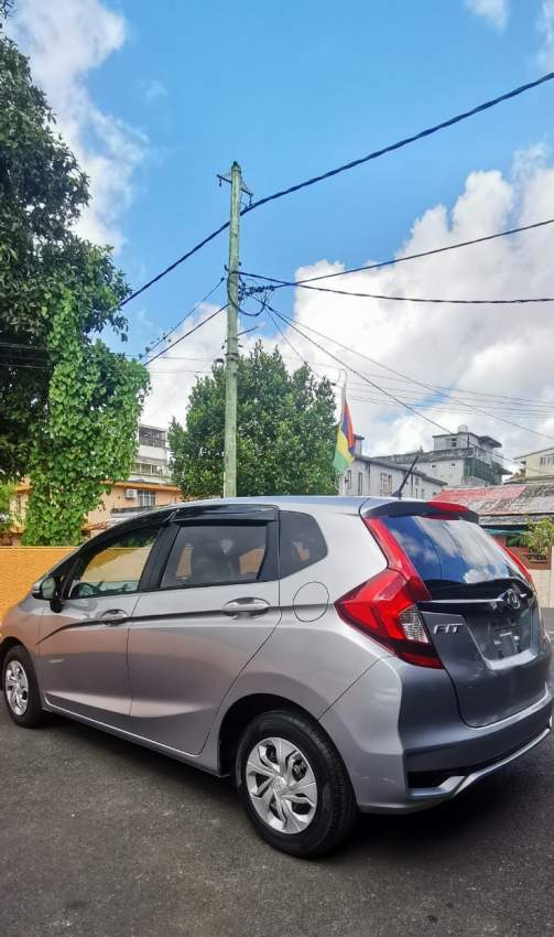 Honda Fit Manual - 5 - Family Cars  on Aster Vender