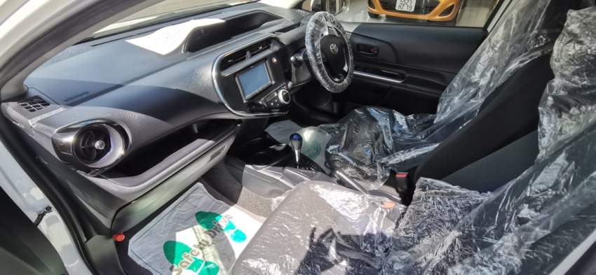 Toyota Aqua - 5 - Family Cars  on Aster Vender