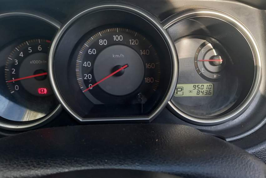 Nissan Tiida - 3 - Family Cars  on Aster Vender