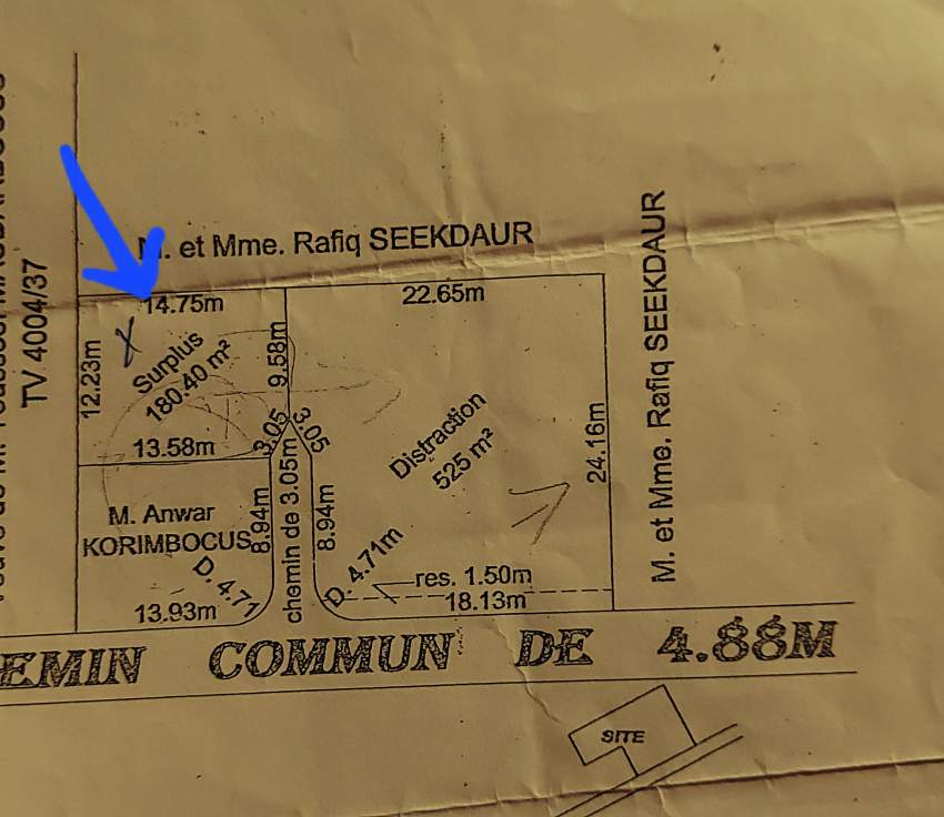 PROPERTY FOR SALE AT VALLÉE DES PRÊTRES - 0 - House  on Aster Vender