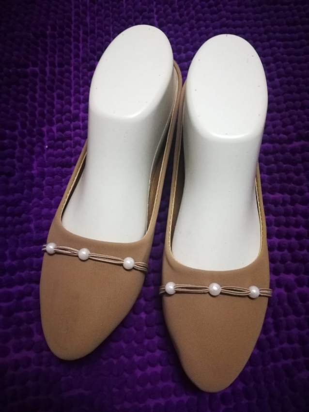 Ballerines  - 1 - Others  on Aster Vender