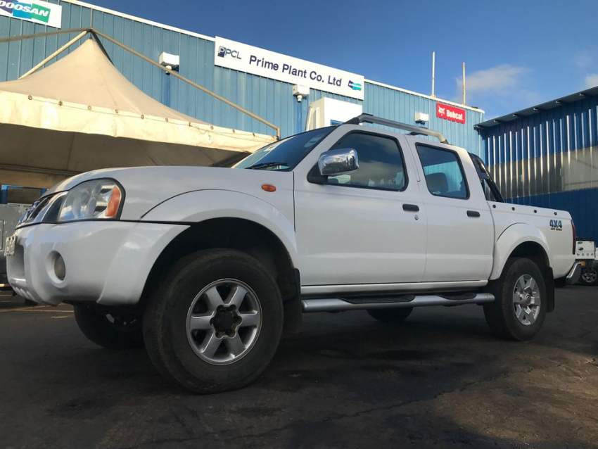 Nissan NP300 4x4  on Aster Vender