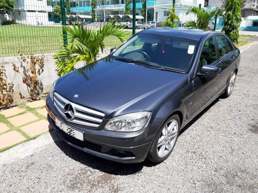 Mercedes-Benz C180 1597cc automatic  - 0 - Luxury Cars  on Aster Vender