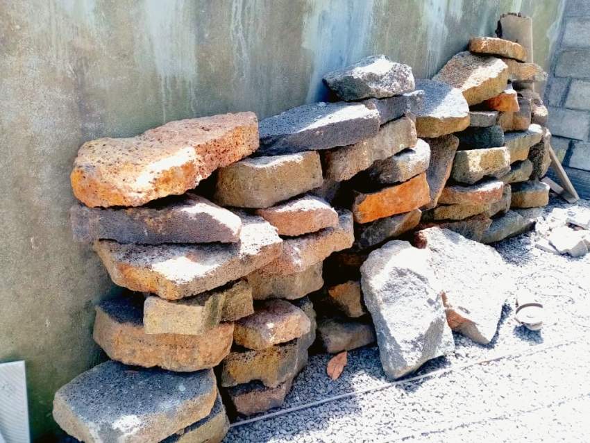 Roches (mix-couler) FOR SALE - 1 - Others  on Aster Vender