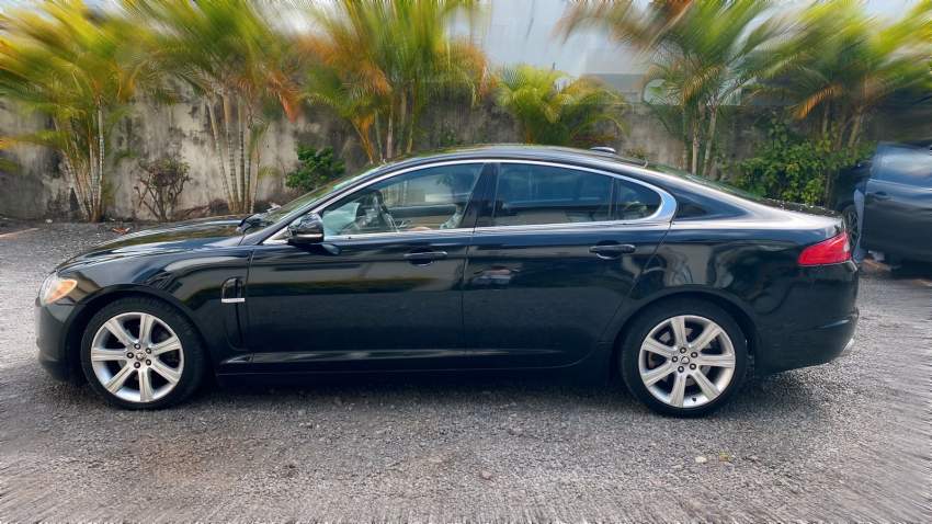 Jaguar XF 3.0 Petrol - 1 - Luxury Cars  on Aster Vender